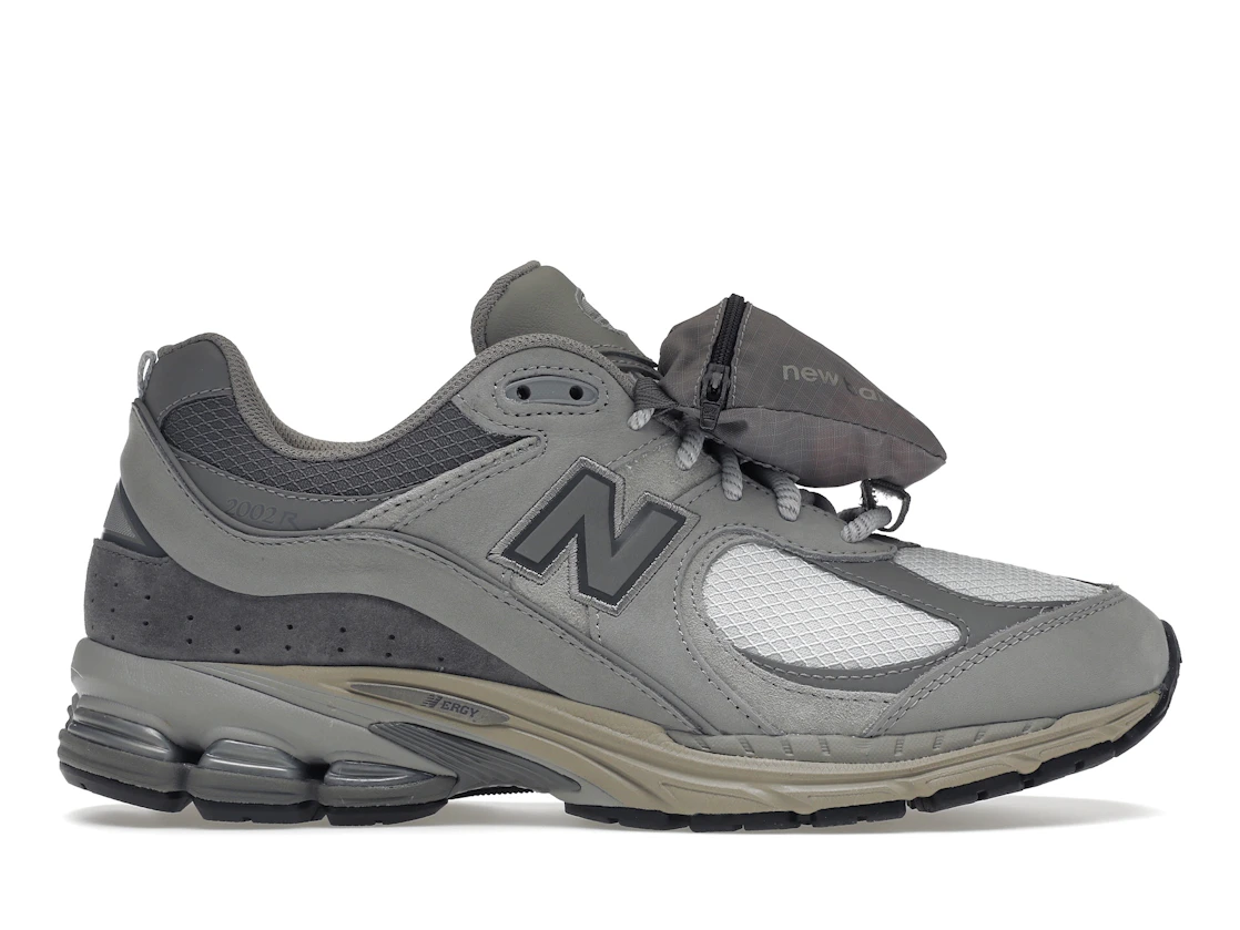 New Balance 2002R