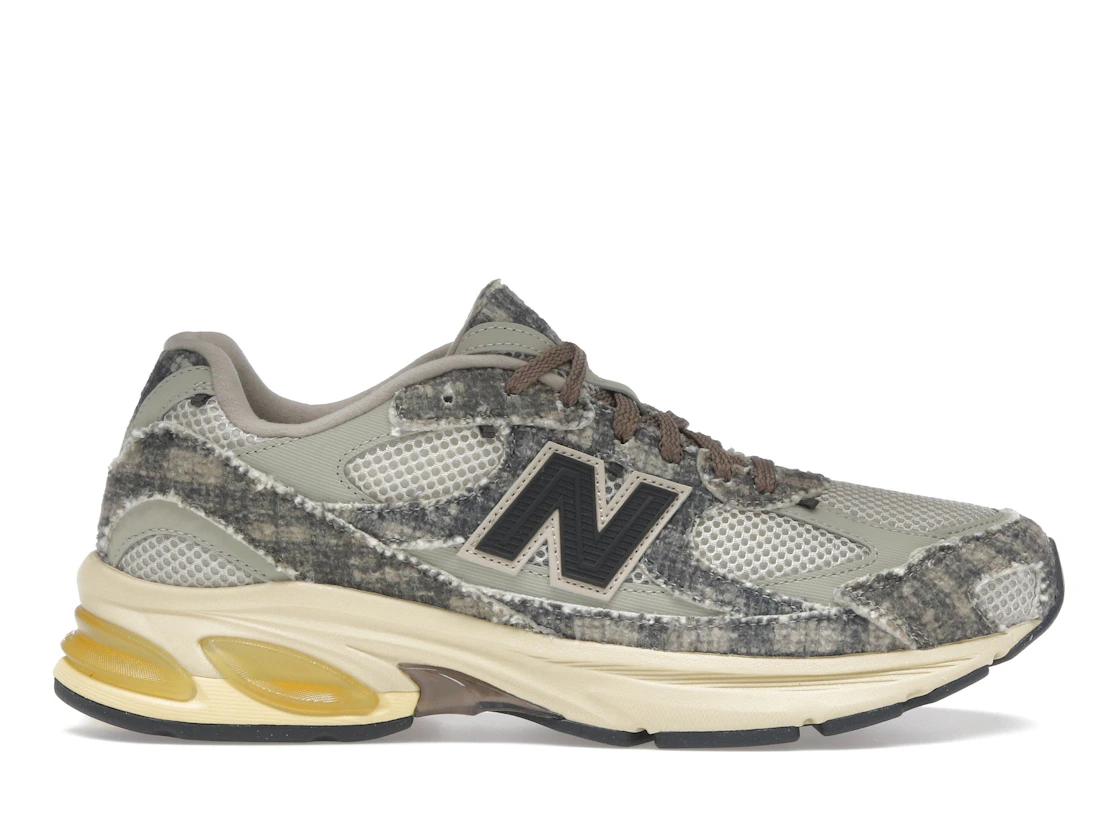 New Balance Joe Freshgoods x 2010 Bag Lady