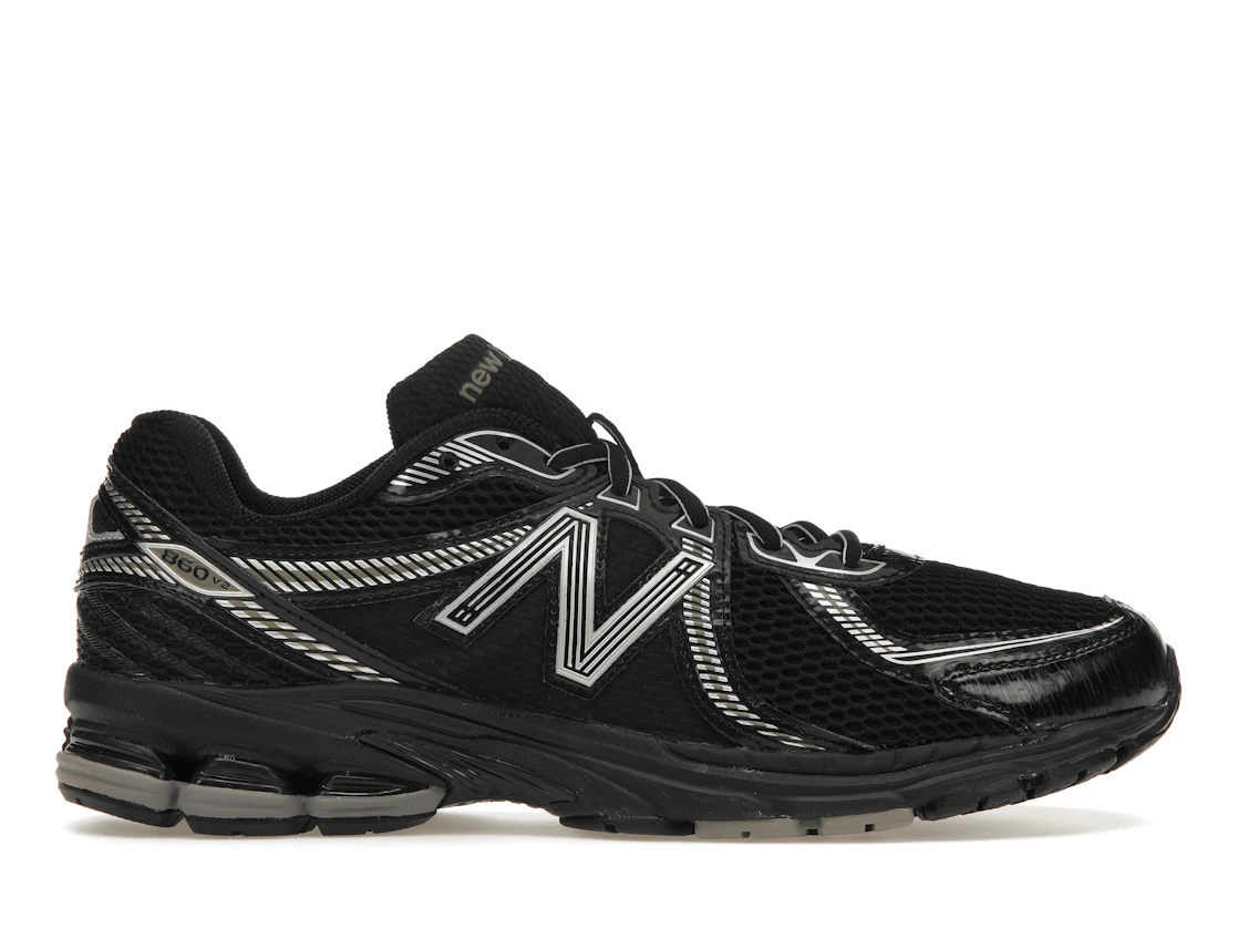 New Balance 860v2