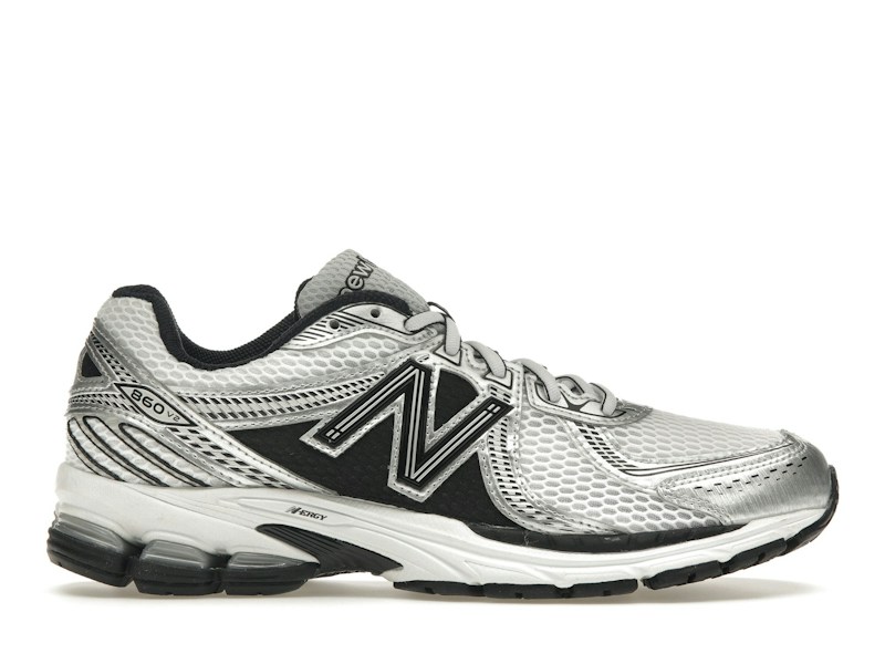 New Balance 860v2