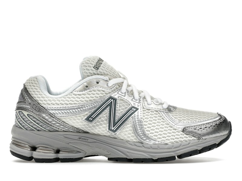 New Balance 860v2