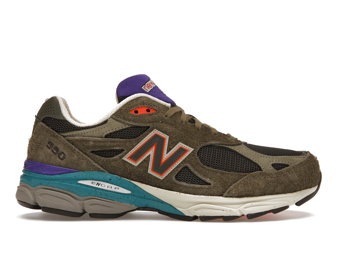 New Balance 990v3