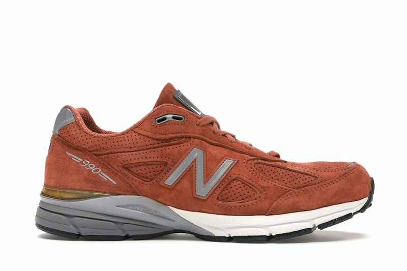 New Balance 990v4