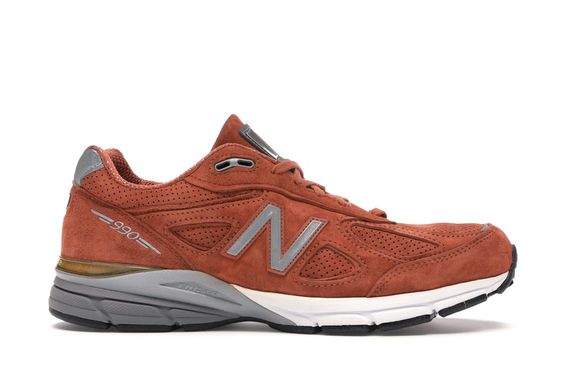 New Balance 990v4