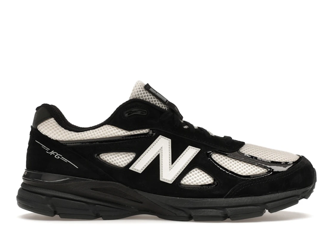 New Balance 990v4