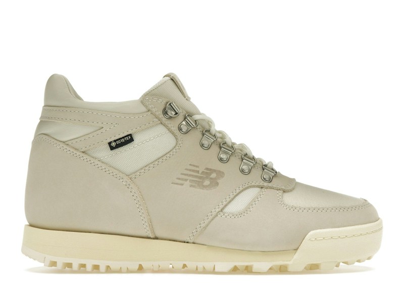 New Balance Rainier