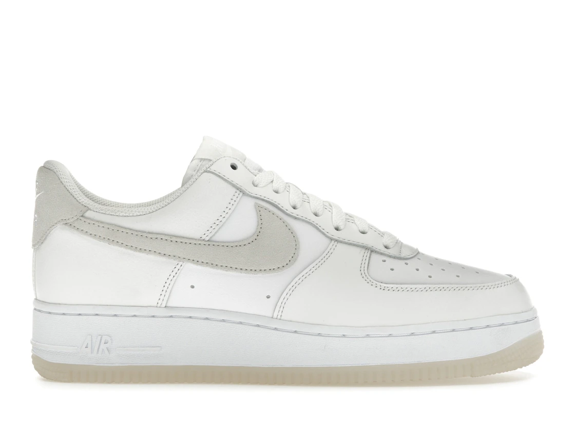 Nike Air Force 1 07 LV8