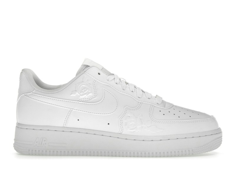 Nike WMNS Air Force 1 07