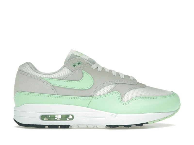 Nike Air Max 1 Essential