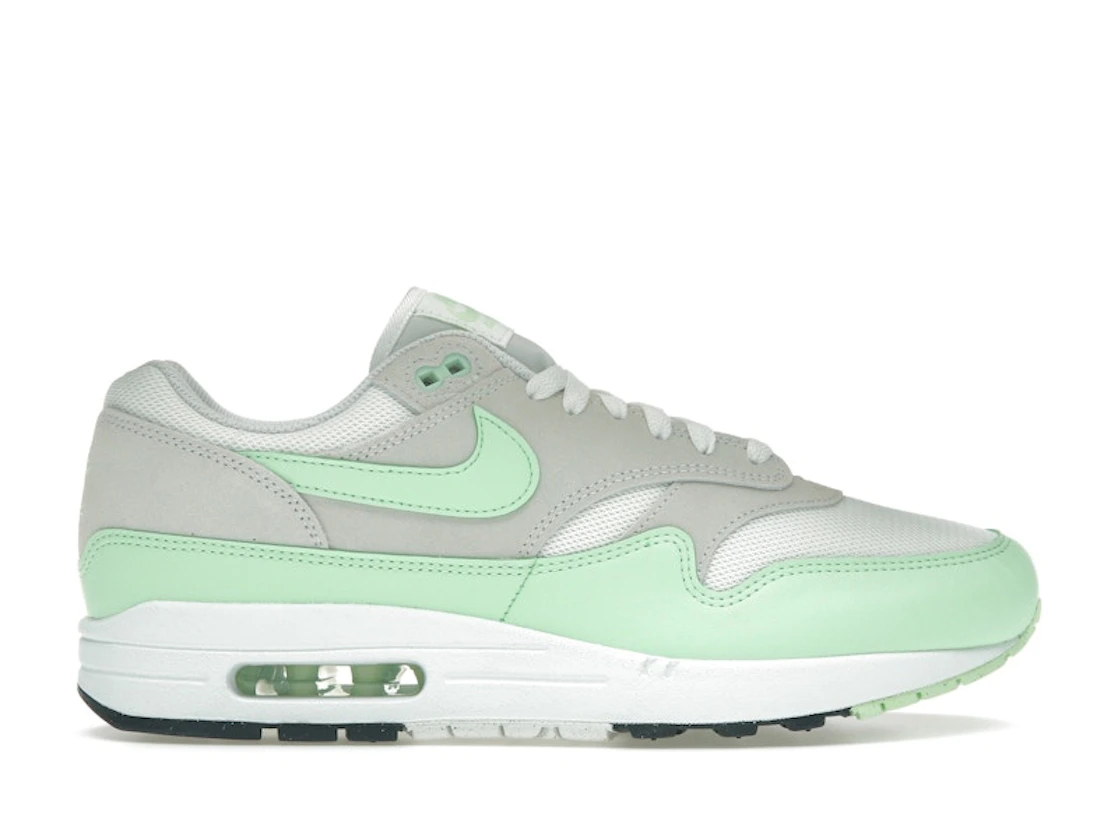 Nike Air Max 1 Essential