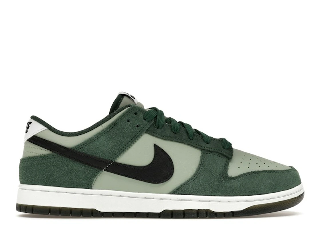 Nike Dunk Low Retro SE