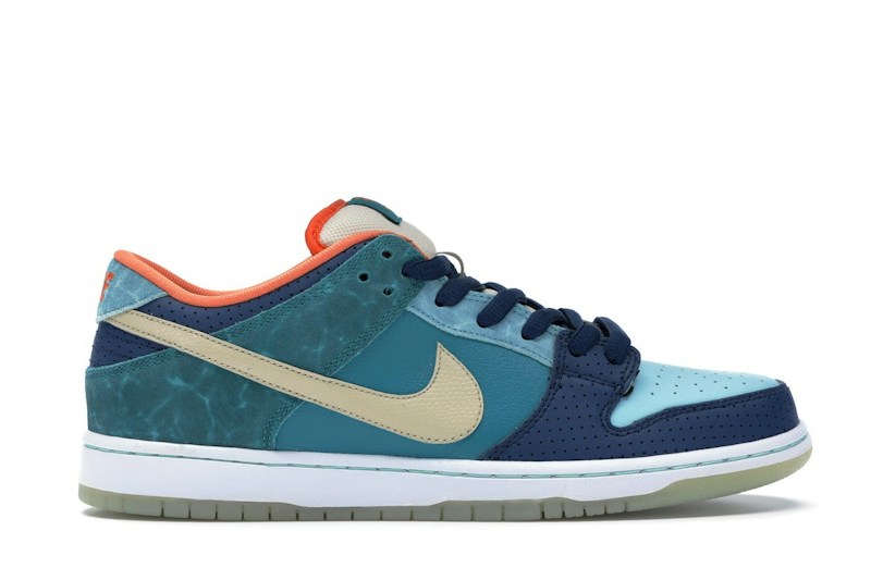 Nike SB Dunk Low Mia Skate Shop