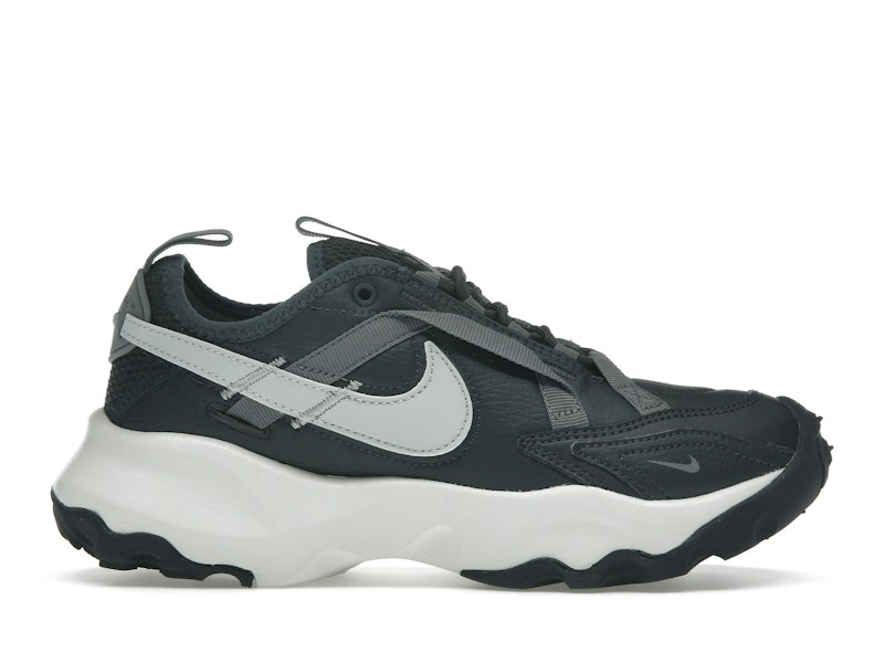 Nike TC 7900