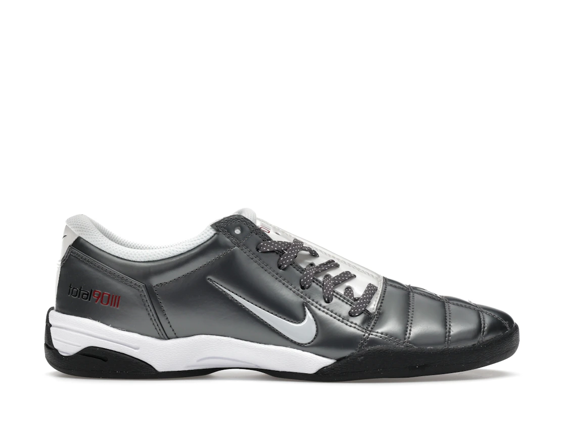 Nike Total 90