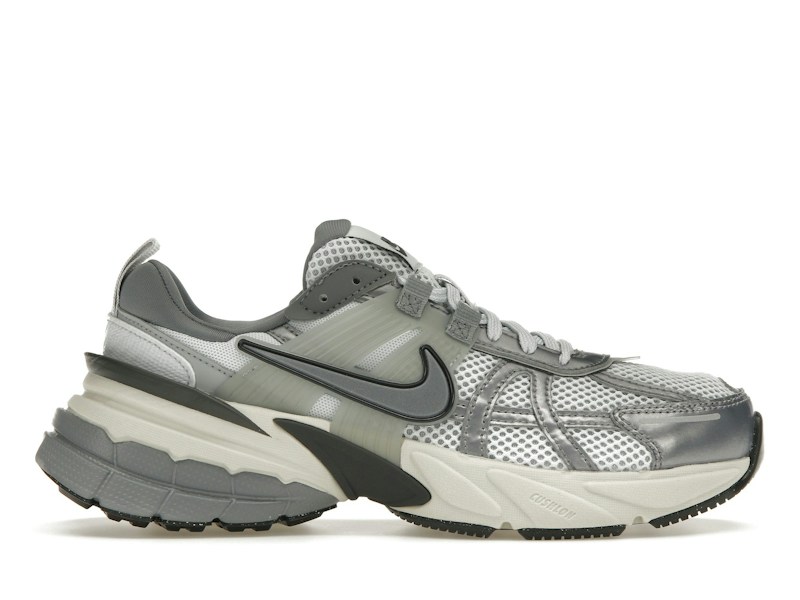 Nike V2K Run Pure Platinum Wolf Grey