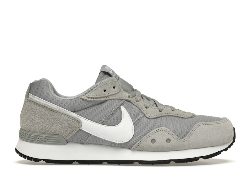 Nike Venture Runner