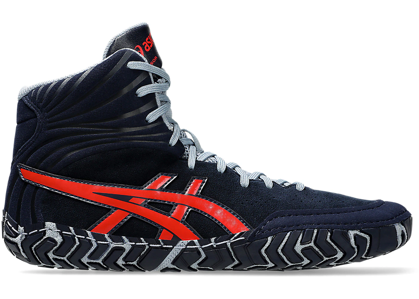 ASICS Aggressor 5