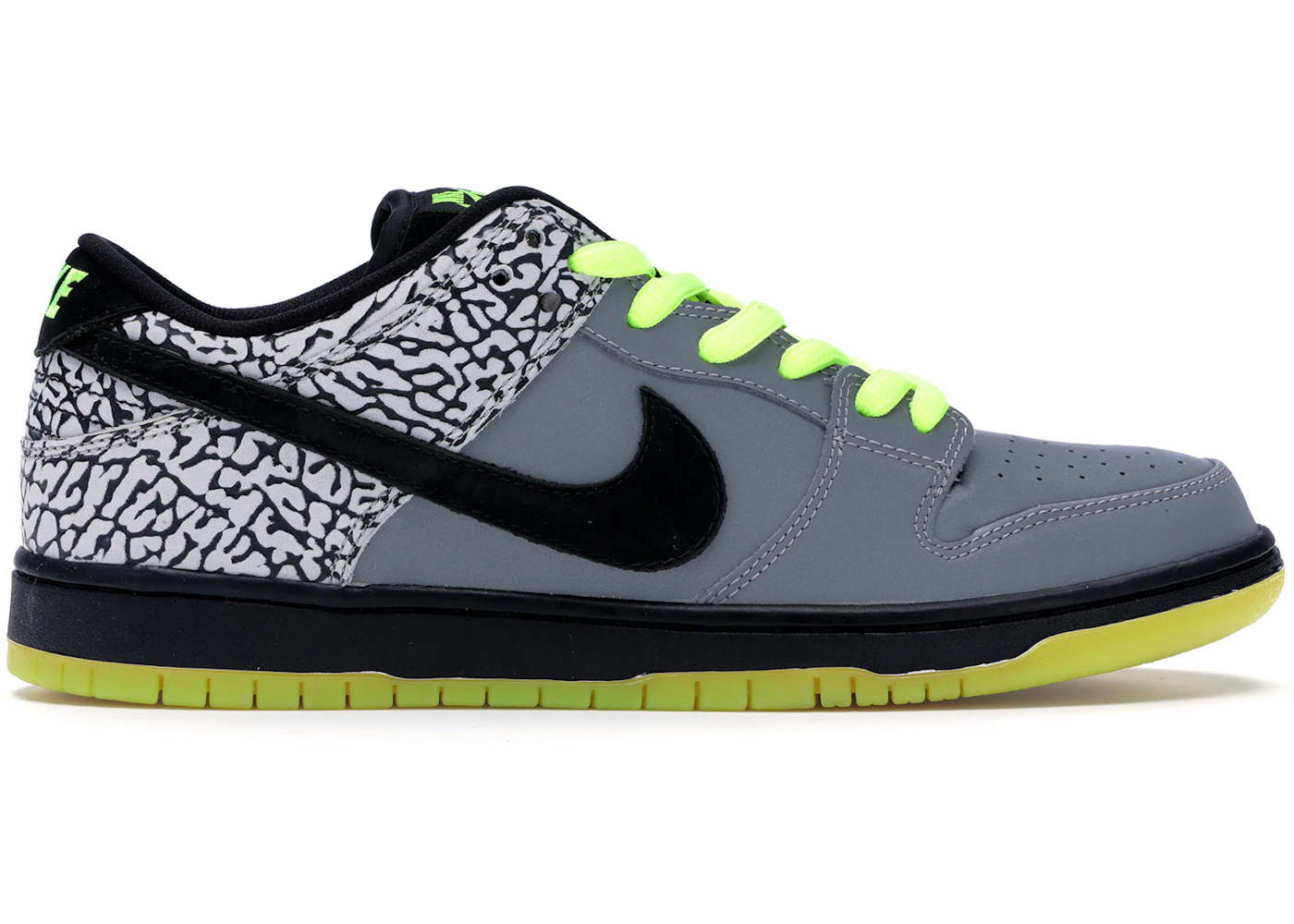 Nike SB Dunk Low DJ Clark Kent x Primitive 112