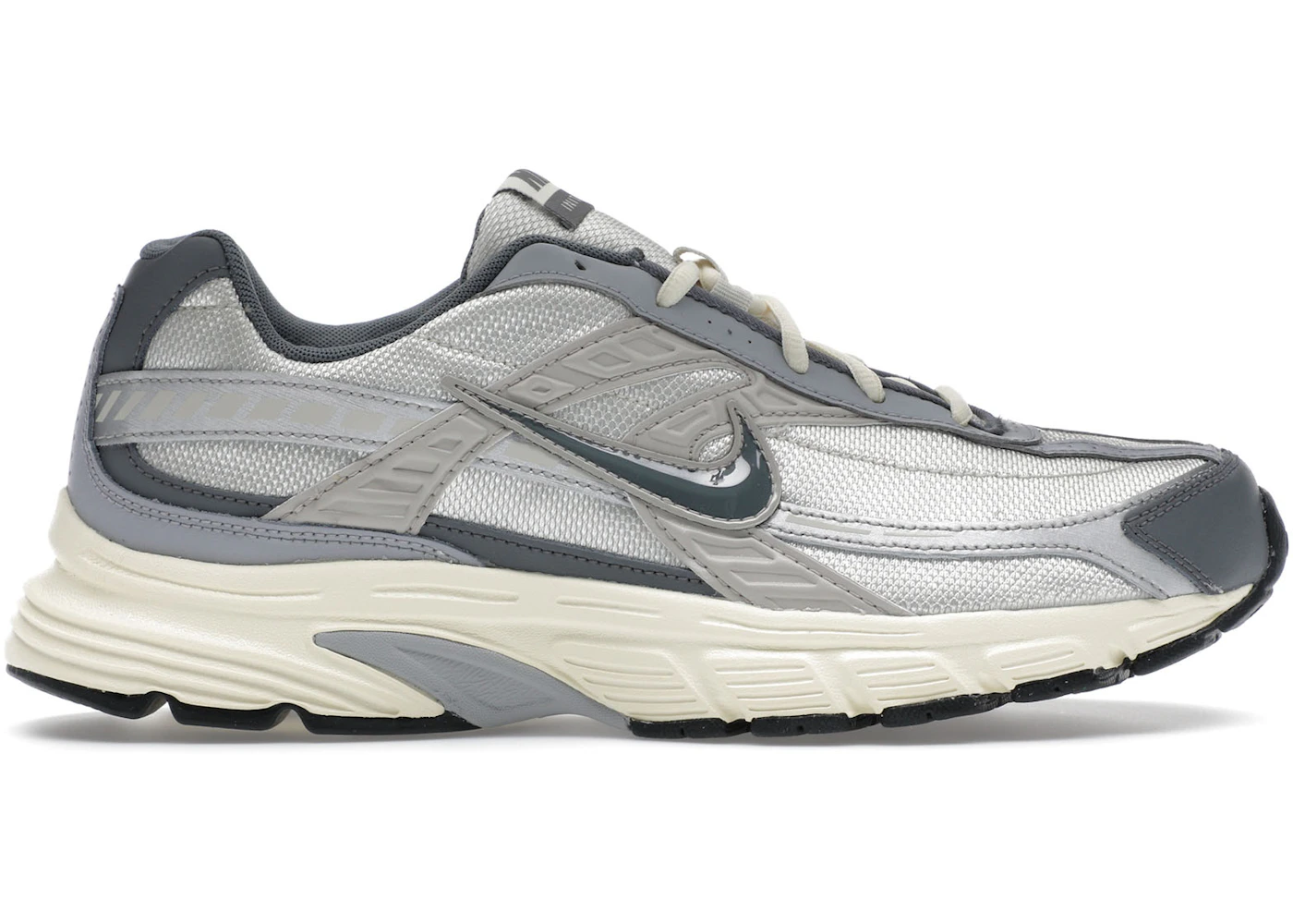 Nike Initiator