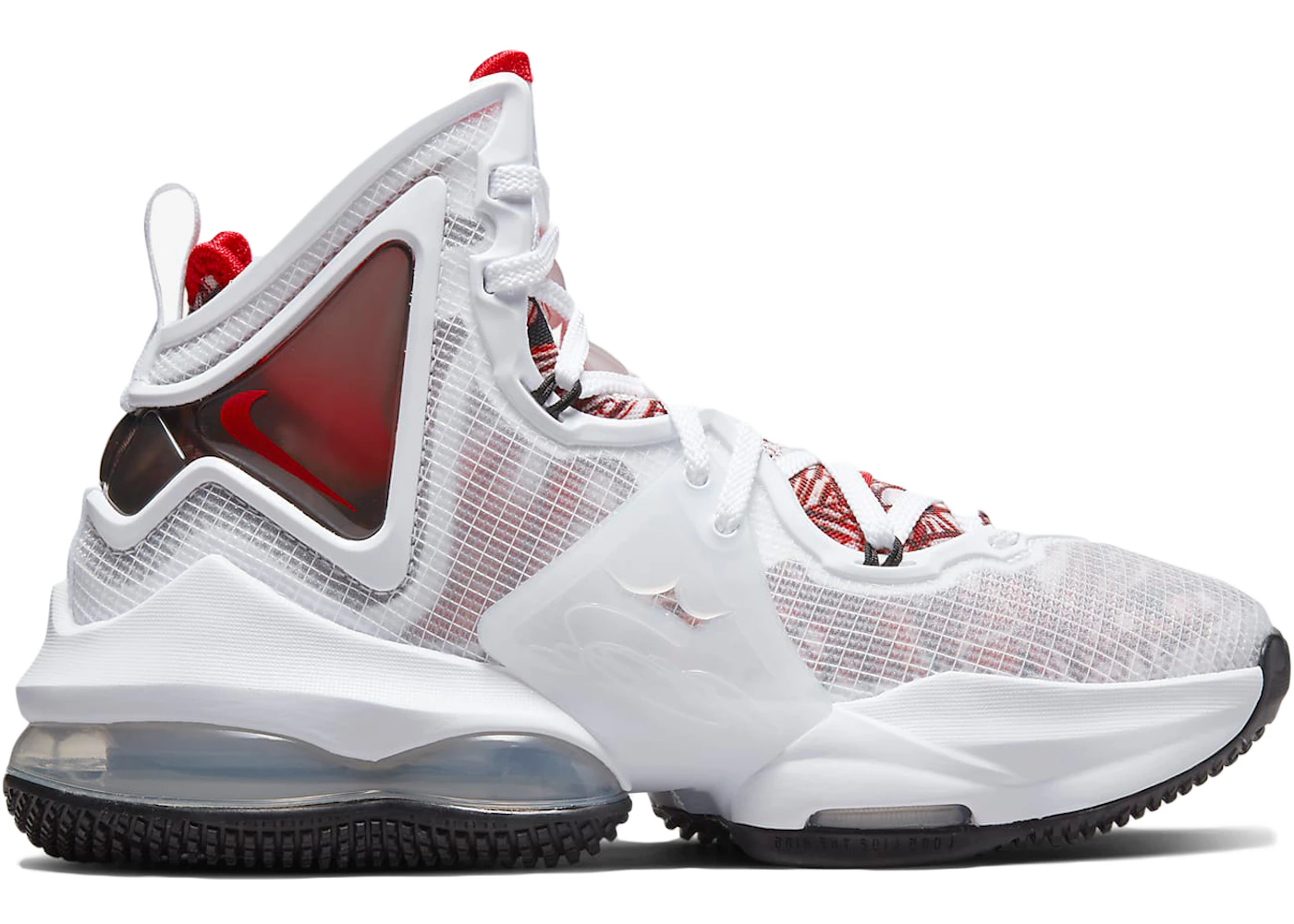 Nike LeBron 19